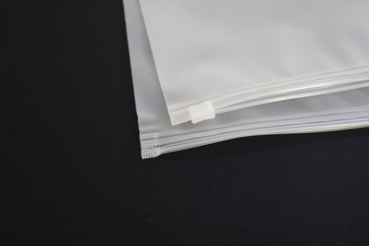 PE / CPE 拉链服装袋 · 细节展示